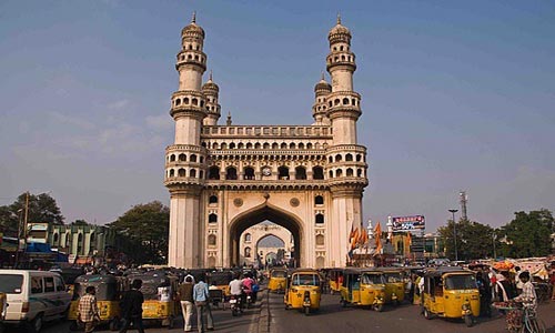 1351773894_1_1262626924_the-charminar-in-the-centre-of-hyderabad